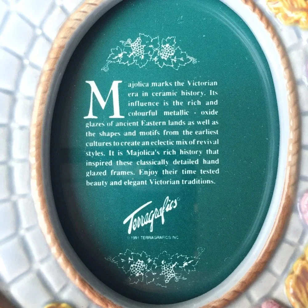 Terragrafics Victorian Majolica Style Oval Photo Picture Frame Hand Painted